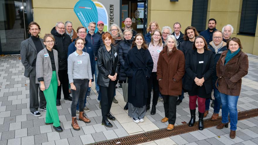 Gruppenbild vom ersten Reviergespräch in Düren